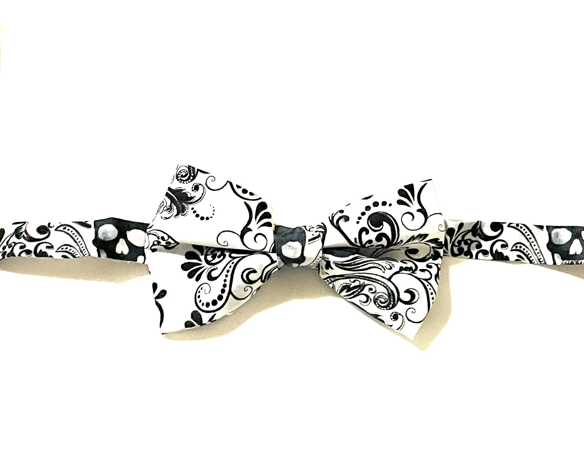 Black Skulls Bow Tie